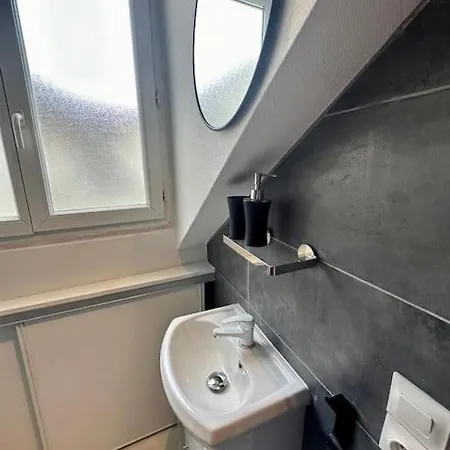 Apartment Au Proche Du Louvre Paris